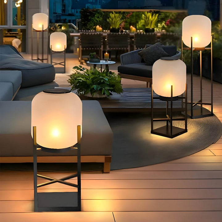 Lantern Outdoor Light For Garden Pathway And Driveway