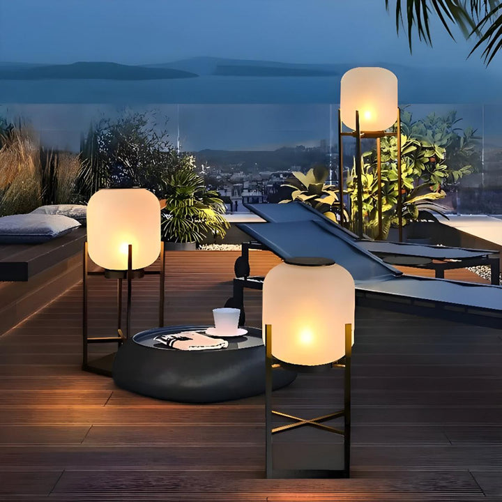 Lantern Outdoor Light For Garden Pathway And Driveway