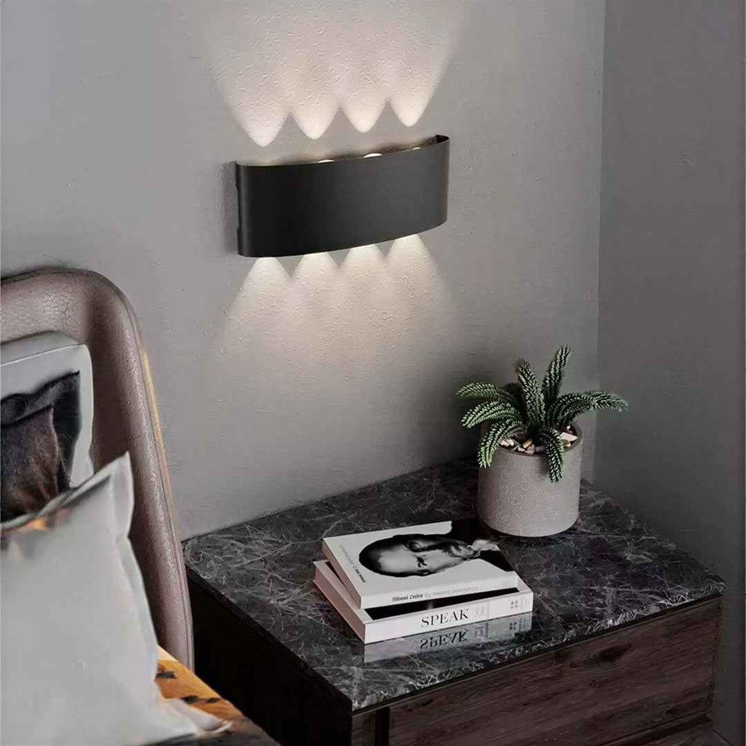 Outdoor Wall Lighting For Modern Entrances With Symmetrical Beams